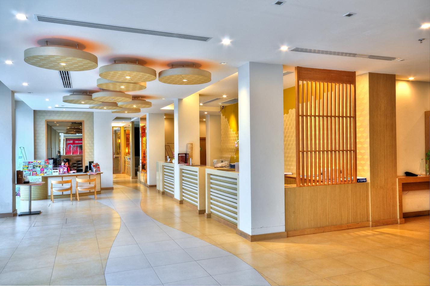 Ashlee Plaza Patong Hotel & Spa Dış mekan fotoğraf